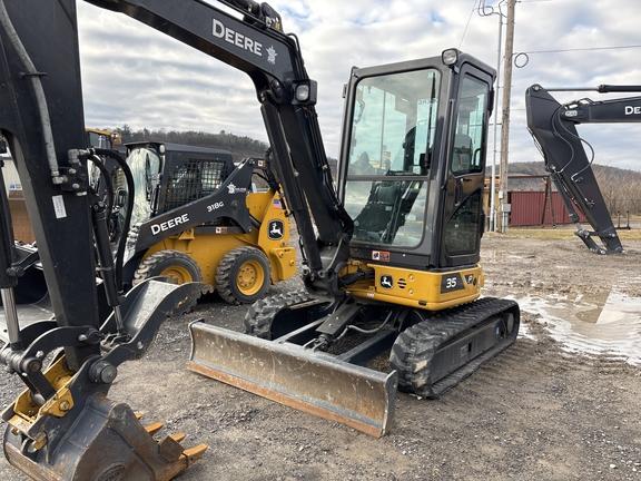 DORF,35 P TIER EXCAVATOR GEN A - Cab w/ AC; Long Arm; Rubber Tracks; w/ Bucket; Hydraulic Thumb