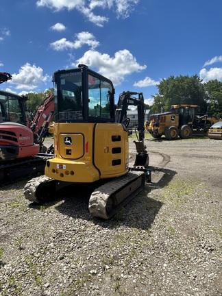 DORF,35 P TIER EXCAVATOR GEN A - Cab w/ AC; Long Arm; Rubber Tracks; w/ Bucket; Hydraulic Thumb