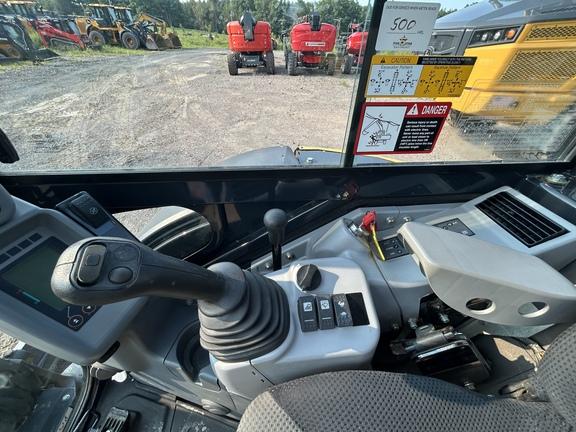 DORF,35 P TIER EXCAVATOR GEN A - Cab w/ AC; Long Arm; Rubber Tracks; w/ Bucket; Hydraulic Thumb
