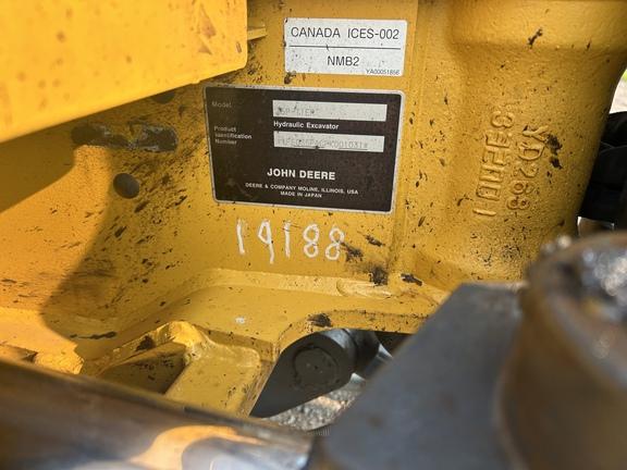 DORF,35 P TIER EXCAVATOR GEN A - Cab w/ AC; Long Arm; Rubber Tracks; w/ Bucket; Hydraulic Thumb
