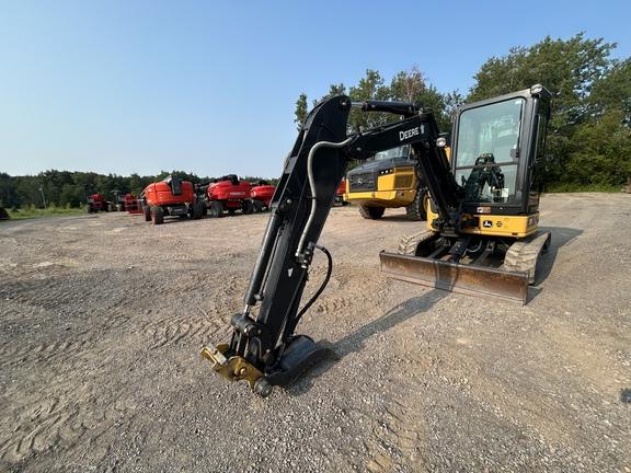 DORF,35 P TIER EXCAVATOR GEN A - Cab w/ AC; Long Arm; Rubber Tracks; w/ Bucket; Hydraulic Thumb