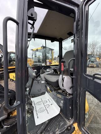 DORF - 35 P TIER EXCAVATOR GEN A - Cab w/ AC; Long Arm; Rubber Tracks; Blade