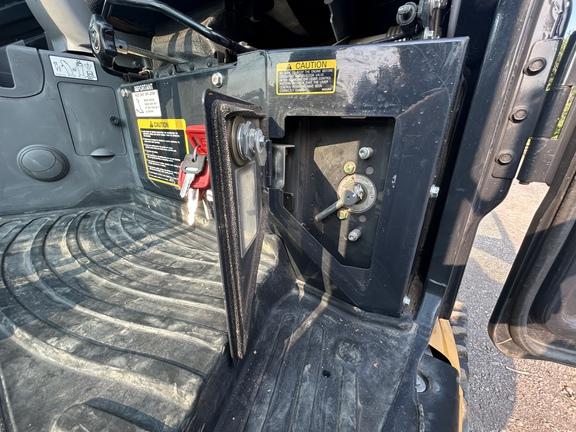 DORF - 35 P TIER EXCAVATOR GEN A - Cab w/ AC; Long Arm; Rubber Tracks; Blade