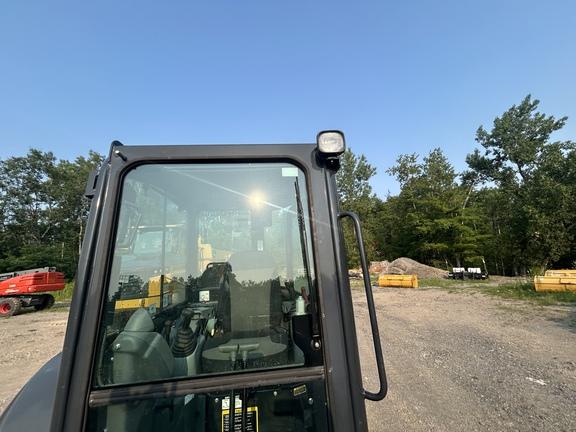DORF - 35 P TIER EXCAVATOR GEN A - Cab w/ AC; Long Arm; Rubber Tracks; Blade