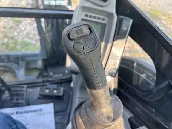 DORF - 35 P TIER EXCAVATOR GEN A - Cab w/ AC; Long Arm; Rubber Tracks; Blade