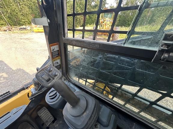 DORF,318G SKID STEER LOADER BASE -Cab w/ AC; General Purpose Bkt; Options: Camera, Self-Leveling, 2 Speed, Power Quik-Tatch, Counterweights