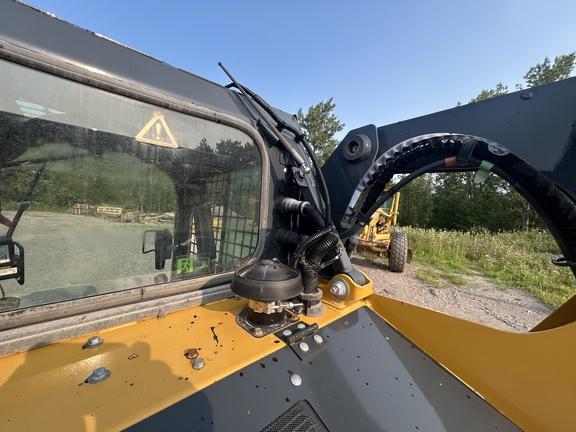 DORF,318G SKID STEER LOADER BASE -Cab w/ AC; General Purpose Bkt; Options: Camera, Self-Leveling, 2 Speed, Power Quik-Tatch, Counterweights