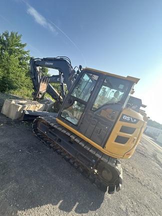 85 P TIER EXCAVATOR GEN A - Cab w/ AC; 450 mm (18 in.) Pads; w/ Bucket; Angle Blade