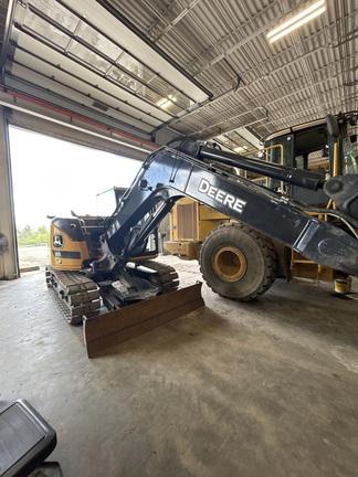85 P TIER EXCAVATOR GEN A - Cab w/ AC; 450 mm (18 in.) Pads; w/ Bucket; Angle Blade