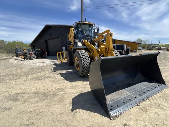 LIUGONG 848HV 4WD LOADER - Cab w/ AC, Joystick Controls; General Purpose Bkt