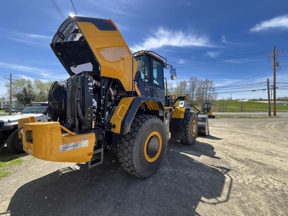 LIUGONG 848HV 4WD LOADER - Cab w/ AC, Joystick Controls; General Purpose Bkt
