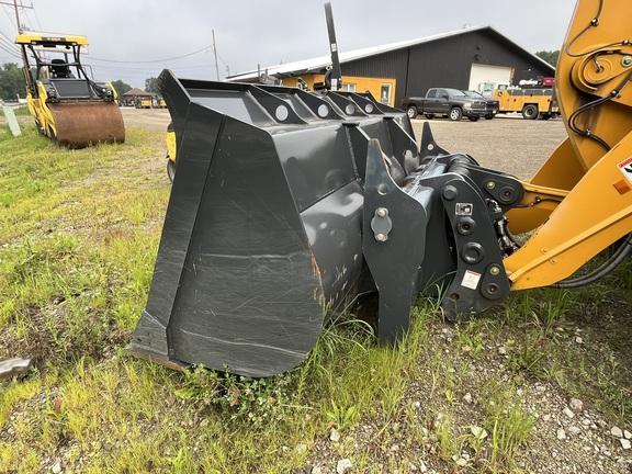 LIUGONG 848HV 4WD LOADER - Cab w/ AC, Joystick Controls; General Purpose Bkt