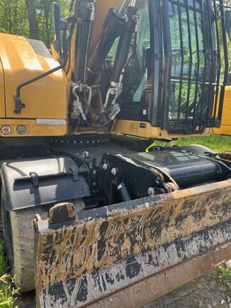 2022 CAT M318 - Cab w/ AC; w/ Bucket; w/ Blade