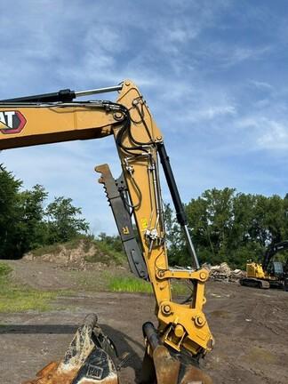 2022 CAT M318 - Cab w/ AC; w/ Bucket; w/ Blade
