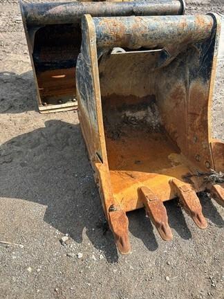 2022 CAT M318 - Cab w/ AC; w/ Bucket; w/ Blade