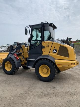 324 P FOUR WHL DRIVE LOADER -Cab w/ AC; 405/70R20 Tires