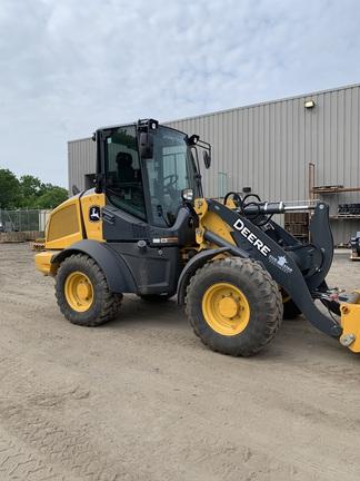 324 P FOUR WHL DRIVE LOADER - Cab w/ AC; 405/70R20 Tires
