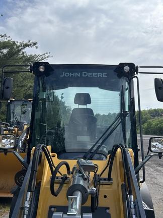 324 P FOUR WHL DRIVE LOADER - Cab w/ AC; General Purpose Bkt; 400/70R20 Tires