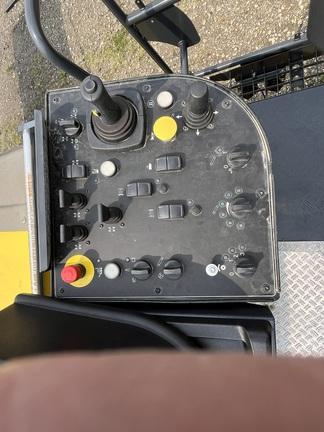 Weight
34 t,
Track width
570 mm,
Cutting width
2200 mm,
Cutting depth
350 mm,
Operating speed
70 m/min,
Travel speed
7.5 km/h,
Transport length
8.24 m,
Transport width
2.7 m,
Transport height
4.02 m,
Model series
BM,
Engine manuf.
Cummins,
Engine type
X15,
Engine power
470 kW,
Displacement
14.9 l,
Revolutions at max torque
1900 rpm,
Max. torque
2778/1400 Nm,
No. of cylinders
6,
Emission level
V/Tier 4f