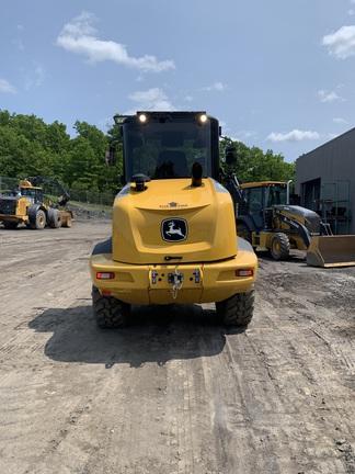 324 P FOUR WHL DRIVE LOADER - Cab w/ AC; 405/70R20 Tires