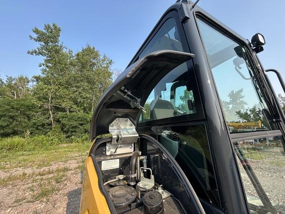 DORF 35 P TIER EXCAVATOR GEN A - Cab w/ AC; Long Arm; Rubber Tracks; Angle Blade
