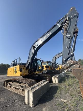 250 P TIER EXCAVATOR GEN A - Cab w/ AC; Long Arm; 800 mm (32 in.) Pads; Coupler; Options: Camera