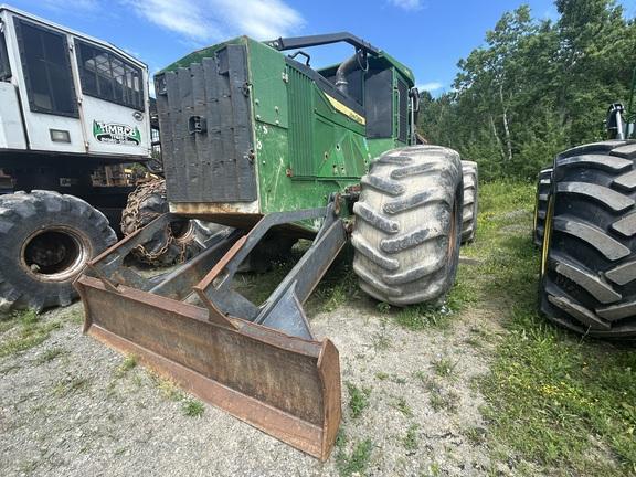 848L GRAPPLE SKIDDER - Cab w/ AC, Lever Steer; Dual Funct Grapple; Stacking Blade; 35.5 Tires