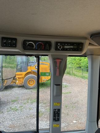 2019 CATERPILLAR 938HM - Cab w/ AC; Dual Diff Locks; 20.5 Tires; High Lift Boom; General Purpose Bkt; Options: Ride Control