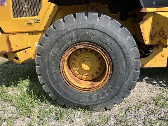 2019 CATERPILLAR 938HM - Cab w/ AC; Dual Diff Locks; 20.5 Tires; High Lift Boom; General Purpose Bkt; Options: Ride Control