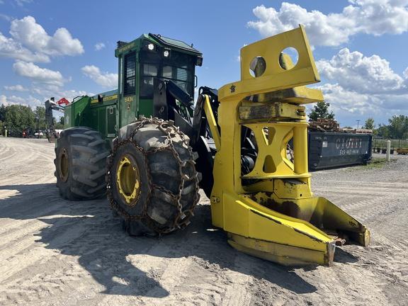 643K WHEELED FELLER BUNCHER - Cab w/ AC; Heavy Duty Axles; 28L Tires; Saw - Continuous