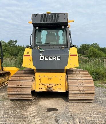750L CRAWLER DOZER - Cab w/ AC; Low Ground Pressure; 34" Pads; Power-Angle-Tilt, 3.96 m (156 in.) Blade