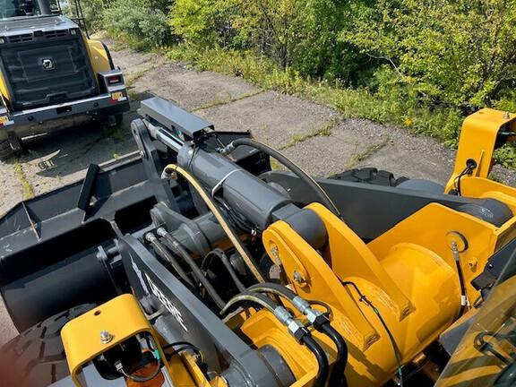 644 G TIER WHEEL LOADER - Cab w/ AC; 23.5 Tires; General Purpose Bkt; Options: Rear Camera