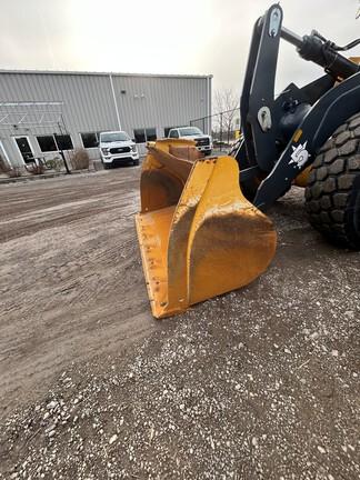 544 P-TIER 4WD LOADER - Cab w/ AC, EH Joystick Controls; 20.5 Tires, Radials; General Purpose Bkt; Options: Rear Camera