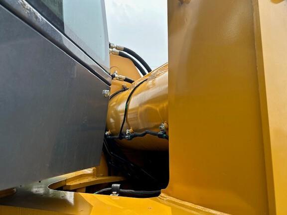 644 G TIER WHEEL LOADER - Cab w/ AC; 23.5 Tires, Radials; General Purpose Bkt; Options: Rear Camera
