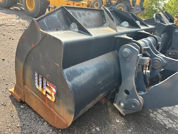 644 G TIER WHEEL LOADER - Cab w/ AC, Joystick Controls; 23.5 Tires; General Purpose Bkt; Options: Rear Camera