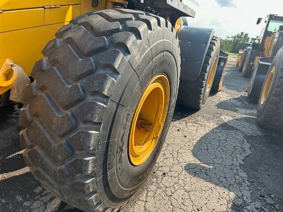 644 G TIER WHEEL LOADER - Cab w/ AC, Joystick Controls; 23.5 Tires; General Purpose Bkt; Options: Rear Camera
