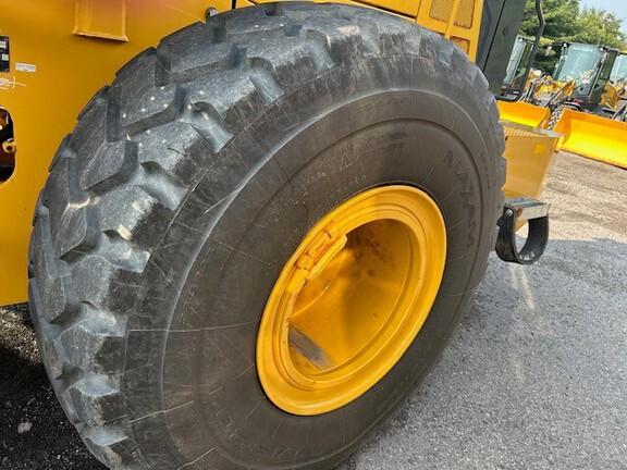 644 G TIER WHEEL LOADER - Cab w/ AC, Joystick Controls; 23.5 Tires; General Purpose Bkt; Options: Rear Camera