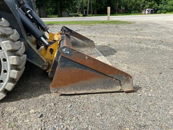 332G SKID STEER LOADER BASE - Cab w/ AC, ISO Pattern, EH Joystick Controls, Hi-Flo; Ride Control; Self-Leveling; Beefy Baby Tires; General Purpose Bkt