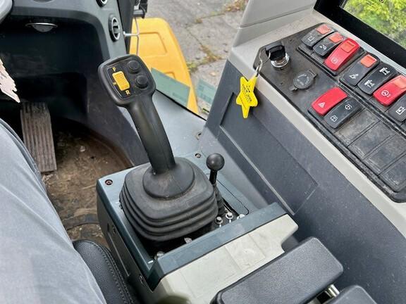 XCMG XC958U WHEEL LOADER - Cab w/ AC, Joystick Controls; General Purpose Bkt