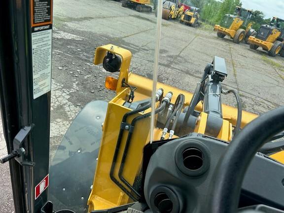 544 G-TIER WHEEL LOADER - Cab w/ AC, EH Joystick Controls; General Purpose Bkt; Options: Rear Camera