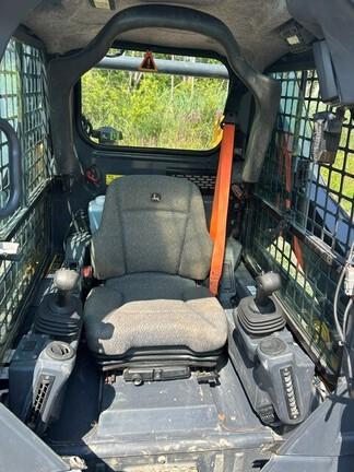 318G SKID STEER LOADER BASE - Cab w/ AC, EH Joystick Controls, Air Ride Seat; 2 Speed; Self-Leveling; Beefy Baby Tires; General Purpose Bkt