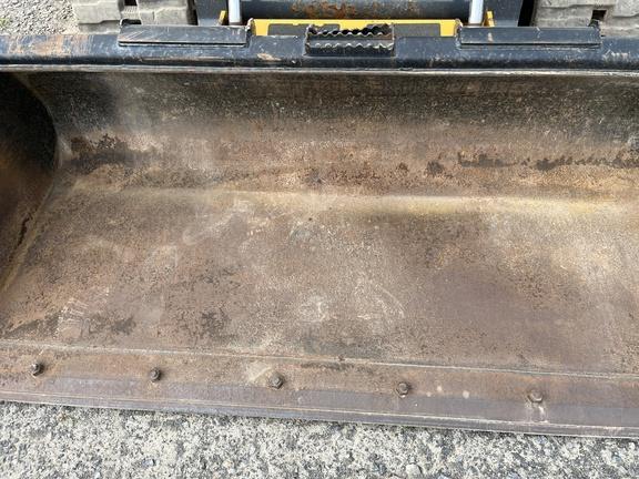 325G COMPACT TRACK LDR BASE - Cab w/ AC, ISO Pattern, EH Joystick Controls, Air Ride Seat, Hi-Flo; Ride Control, 2 Speed; Self-Leveling; Weights; Rubber Tracks; 78" Bucket