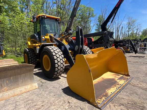 624 P-TIER 4WD LOADER - Cab w/ AC, Joystick Controls; 20.5 Tires; General Purpose Bkt; Options: Rear Camera