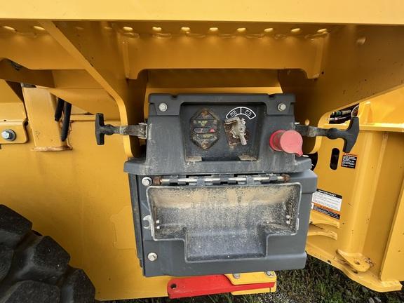 624 P-TIER 4WD LOADER - Cab w/ AC, Joystick Controls; 20.5 Tires; General Purpose Bkt; Options: Rear Camera