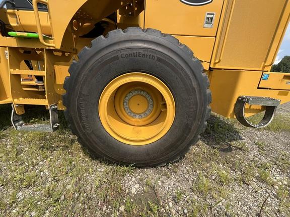 624 P-TIER 4WD LOADER - Cab w/ AC, Joystick Controls; 20.5 Tires; General Purpose Bkt; Options: Rear Camera