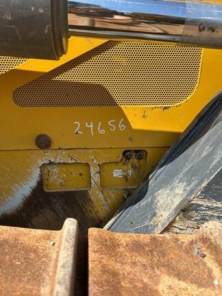 CAB A/C-LGP-34" PADS-161' BLD-SL CTRL-3S - Cab w/ AC; Low Ground Pressure; 850 mm (34 in.) Pads; Power-Angle-Tilt, 4.09 m (161 in.) Blade; Retrieval Hitch; Options: Camera, Counterweights, Rock Guards