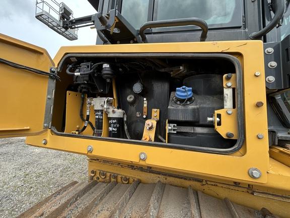 CAB A/C-LGP-34" PADS-161' BLD-SL CTRL-3S - Cab w/ AC; Low Ground Pressure; 850 mm (34 in.) Pads; Power-Angle-Tilt, 4.09 m (161 in.) Blade; Retrieval Hitch; Options: Camera, Counterweights, Rock Guards