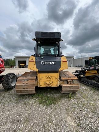 CAB A/C-LGP-34" PADS-161' BLD-SL CTRL-3S - Cab w/ AC; Low Ground Pressure; 850 mm (34 in.) Pads; Power-Angle-Tilt, 4.09 m (161 in.) Blade; Retrieval Hitch; Options: Camera, Counterweights, Rock Guards