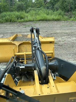 624 P-TIER 4WD LOADER W/ 60" FORKS - Cab w/ AC, Joystick Controls; 20.5 Tires; General Purpose Bkt; Options: Rear Camera