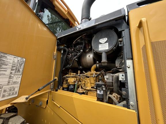 624 P-TIER 4WD LOADER W/ 60" FORKS - Cab w/ AC, Joystick Controls; 20.5 Tires; General Purpose Bkt; Options: Rear Camera